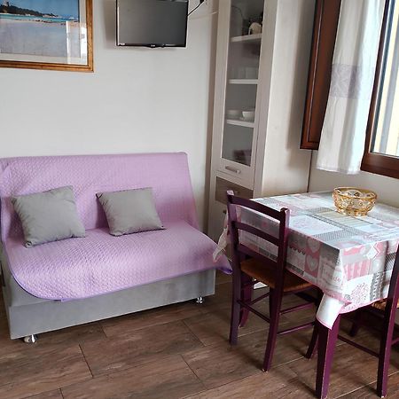 Agriturismo Gli Olivastri -Appartamento Bel Vedere Con Piscina ,Solarium E Vista Mare,Climatizzatore ,Wifi Aglientu Luaran gambar
