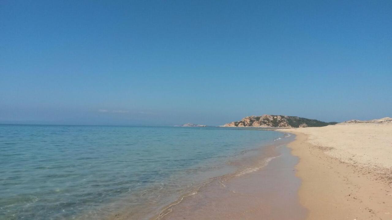 Agriturismo Gli Olivastri -Appartamento Bel Vedere Con Piscina ,Solarium E Vista Mare,Climatizzatore ,Wifi Aglientu Luaran gambar